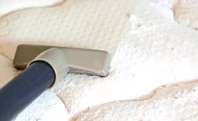 use vacuum and baking soda to clean mattress.jpg