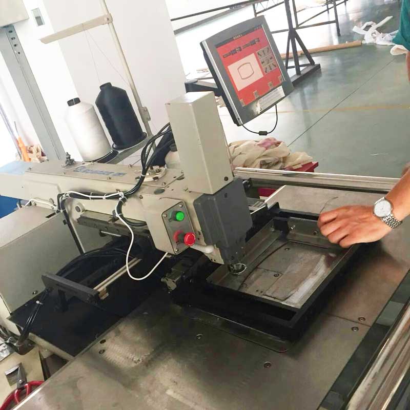 Automatic mattress label sewing machine.jpg