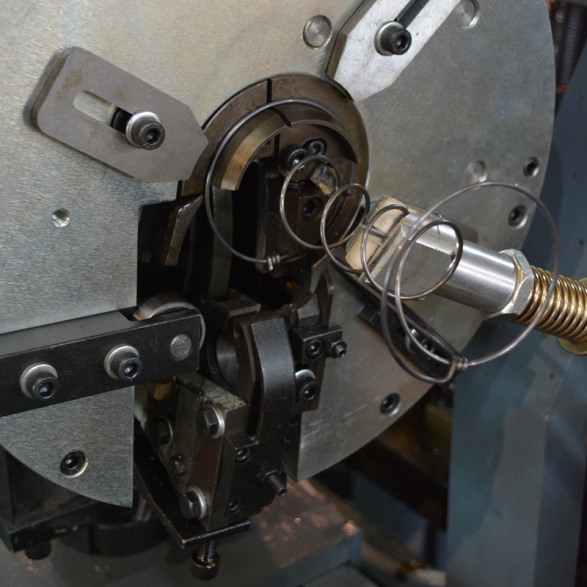 Automatic spring machine boot precautions - [Square] spring machinery